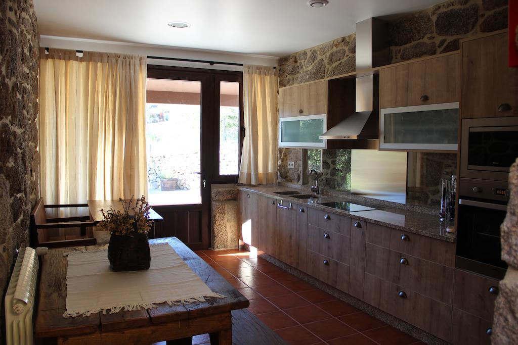 Casa Fonte Do Laboreiro Кастро Лаборейро Екстериор снимка