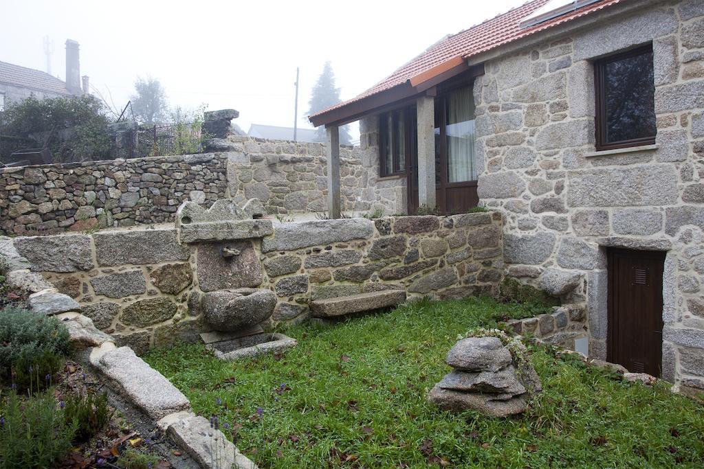 Casa Fonte Do Laboreiro Кастро Лаборейро Екстериор снимка