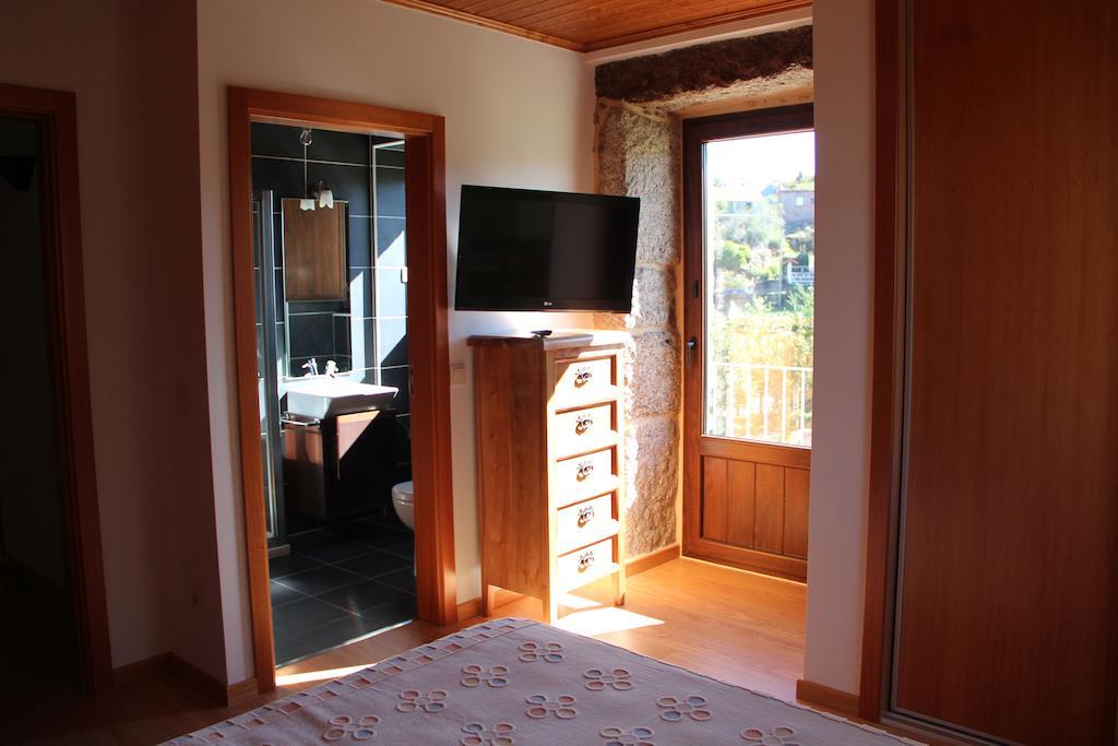 Casa Fonte Do Laboreiro Кастро Лаборейро Екстериор снимка